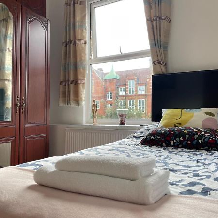 Spacious Family Flat Londen Buitenkant foto
