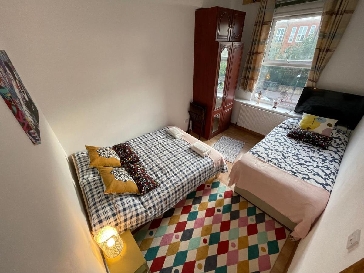 Spacious Family Flat Londen Buitenkant foto
